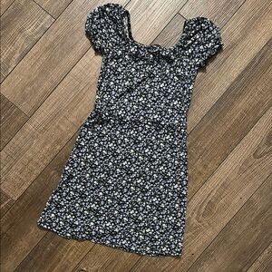 Floral Puff Sleeve Dress